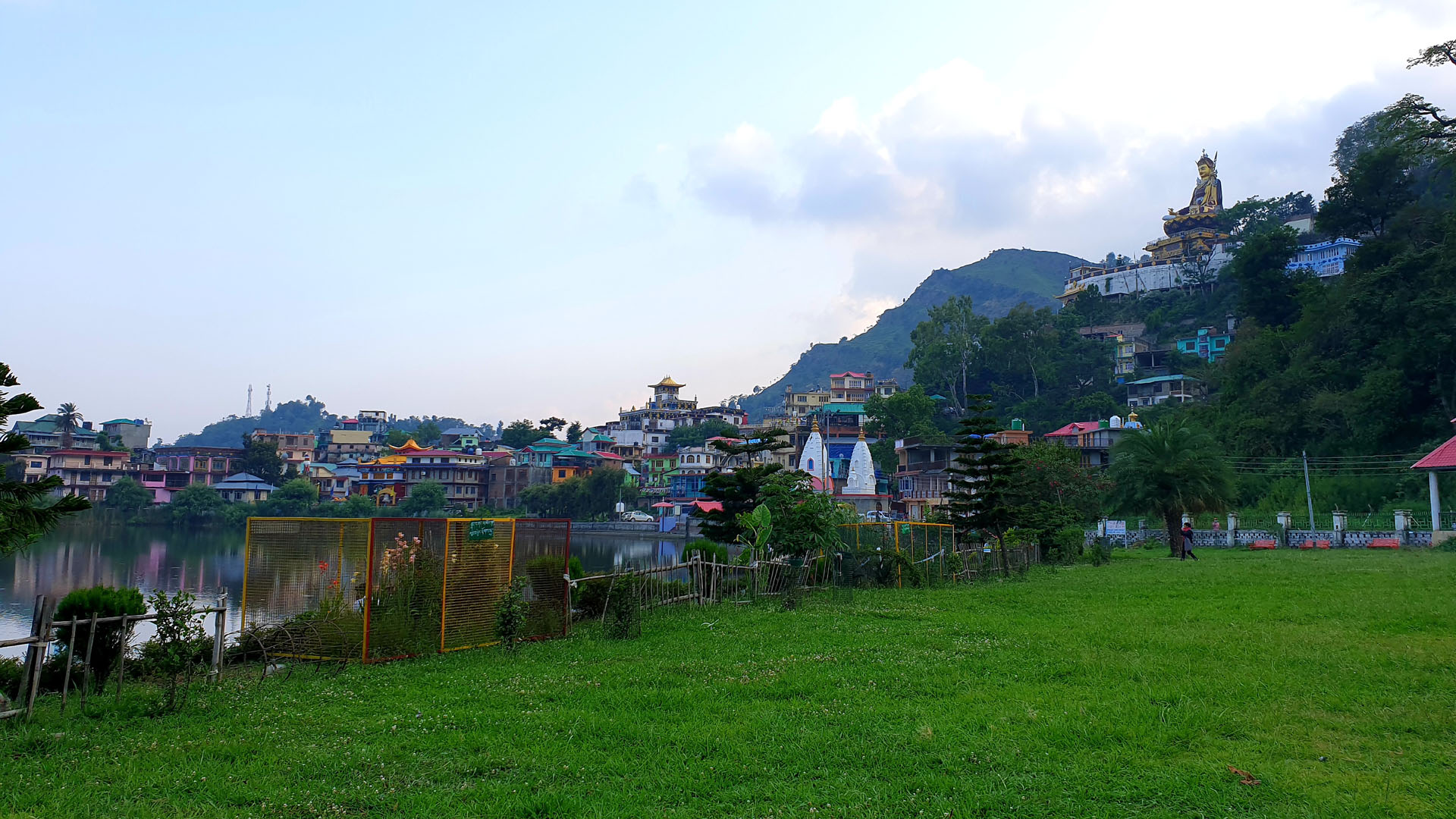 Statue of Padmasambhava, Rewalsar