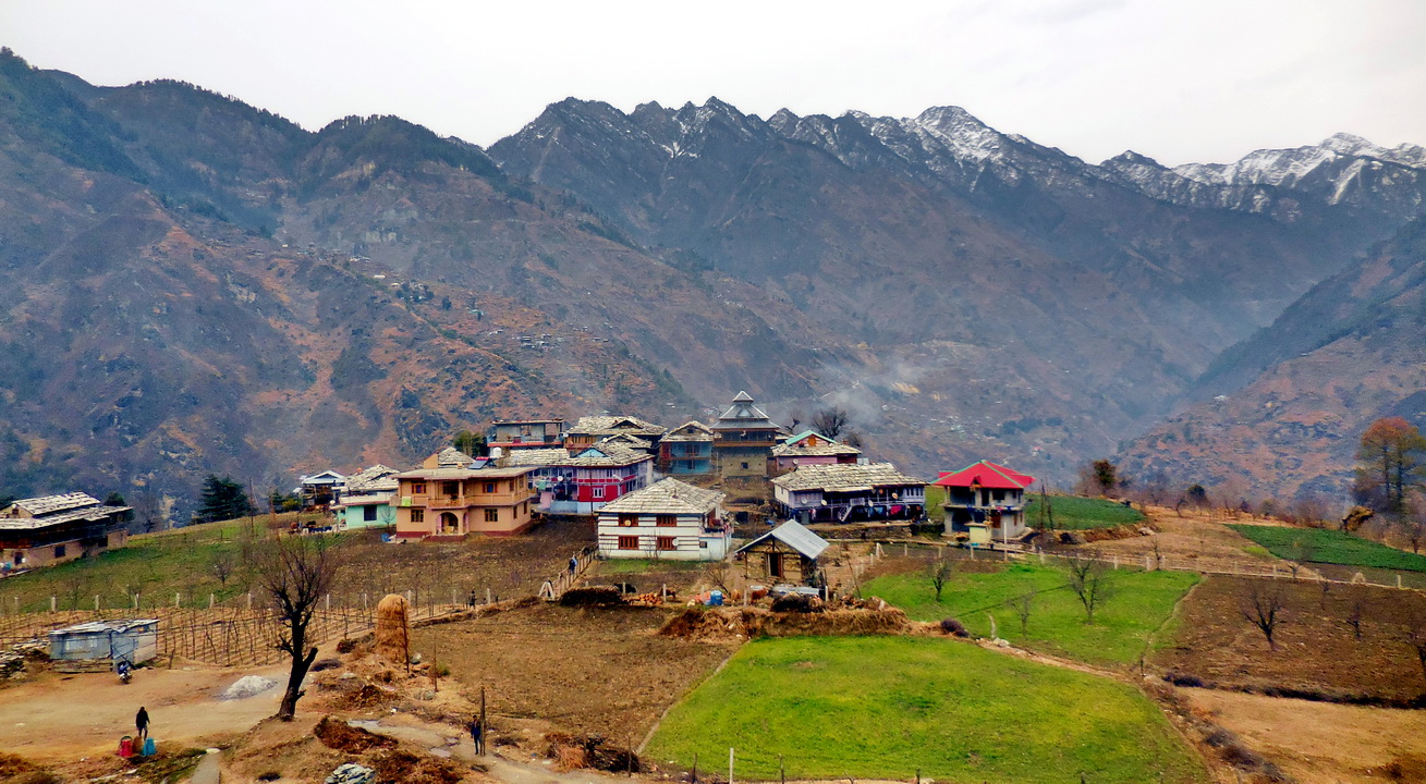 VILLAGE MANHUM,SAINJ,KULLU