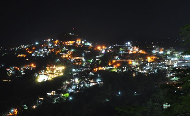 SHIMLA AT NIGHT-BEAUTIFUL CLEAR SUNNY DAYS AND COLD NIGHTS
