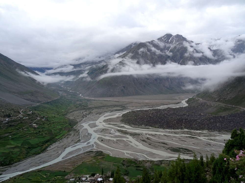 BEAUTIFUL VIEW OF BHAGA RIVER AT DARCHA, LAHAUL SPITI