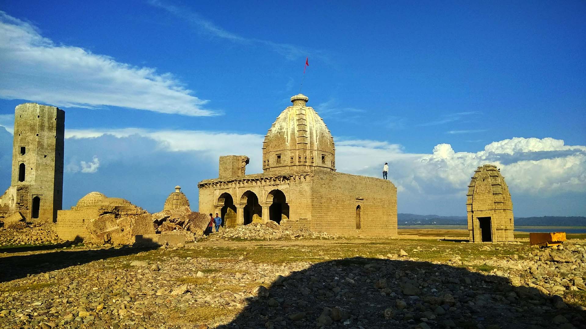Bathu Temple, Kangra