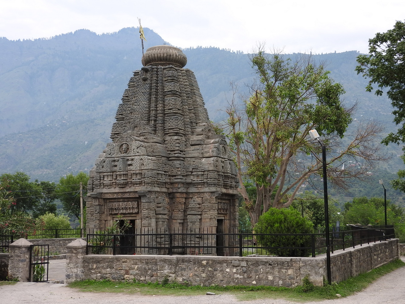 Raghu Nath Ji Temple