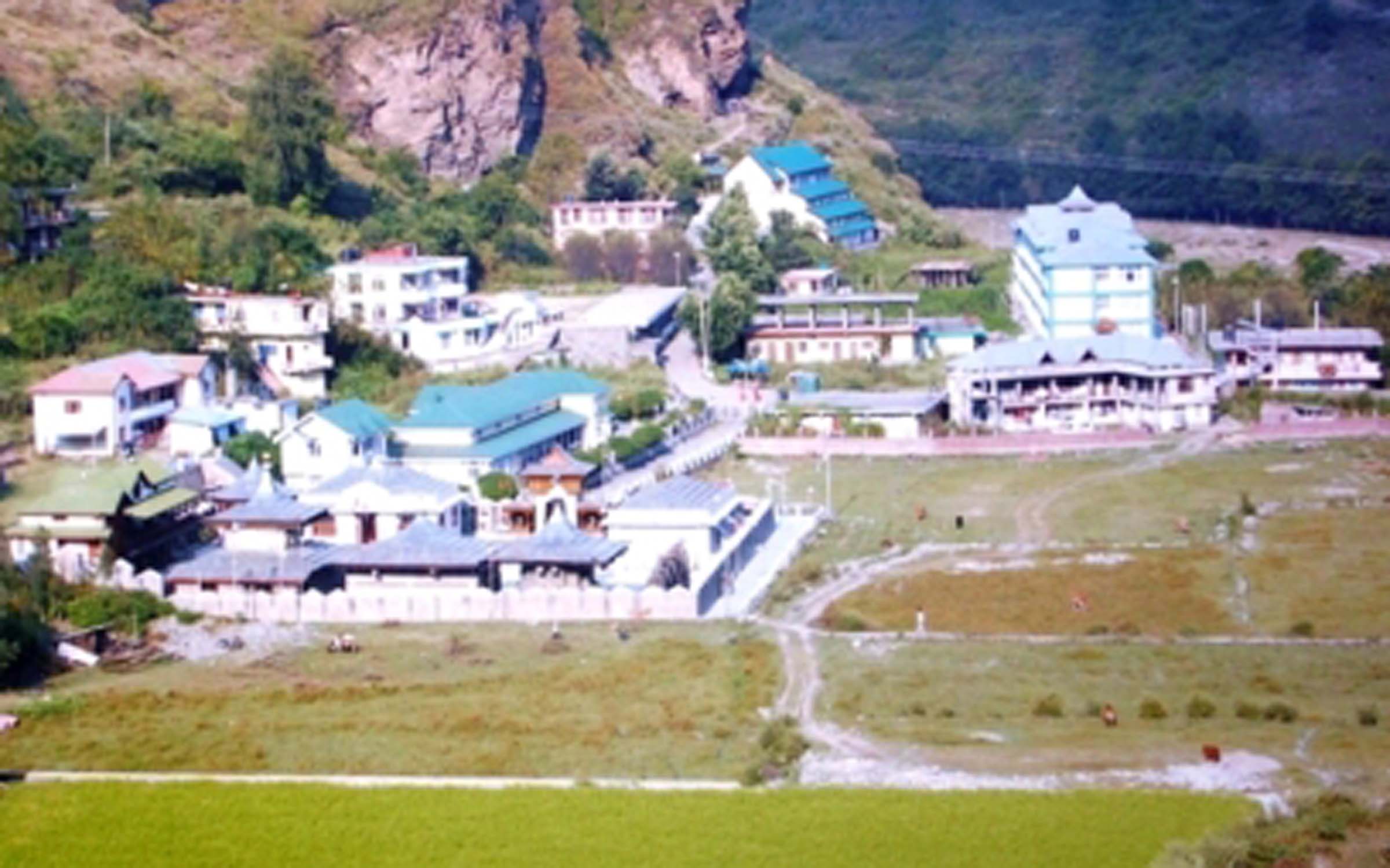 A BEAUTIFUL VIEW OF TEMPLE COMPLEX OF HATKOTI